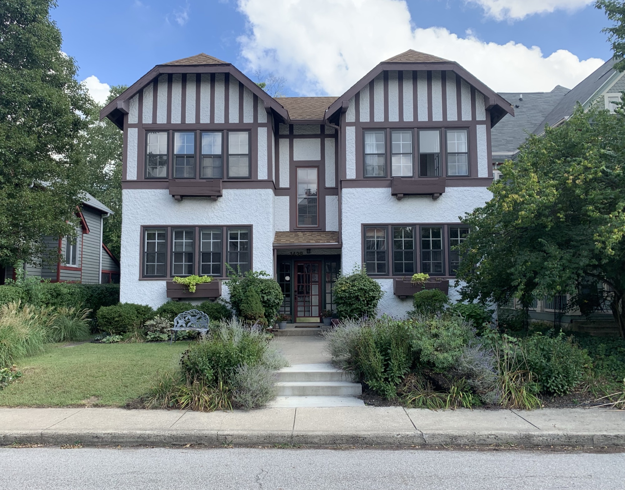 Property main image